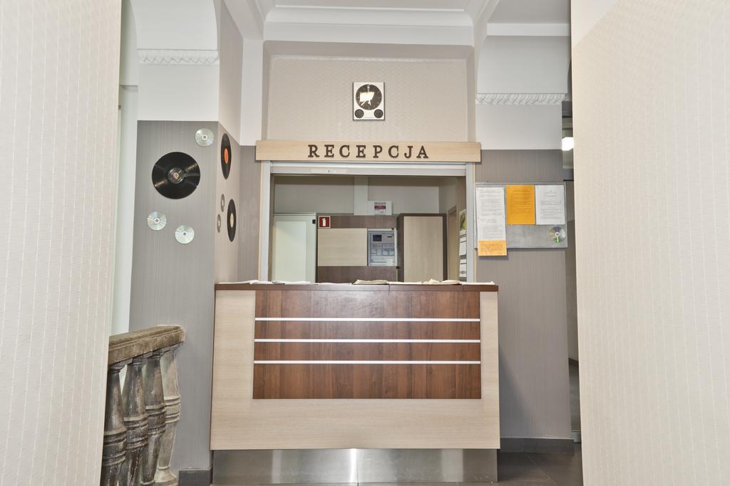Dom Studencki Akademia Muzyczna Hostel Krakow Ngoại thất bức ảnh